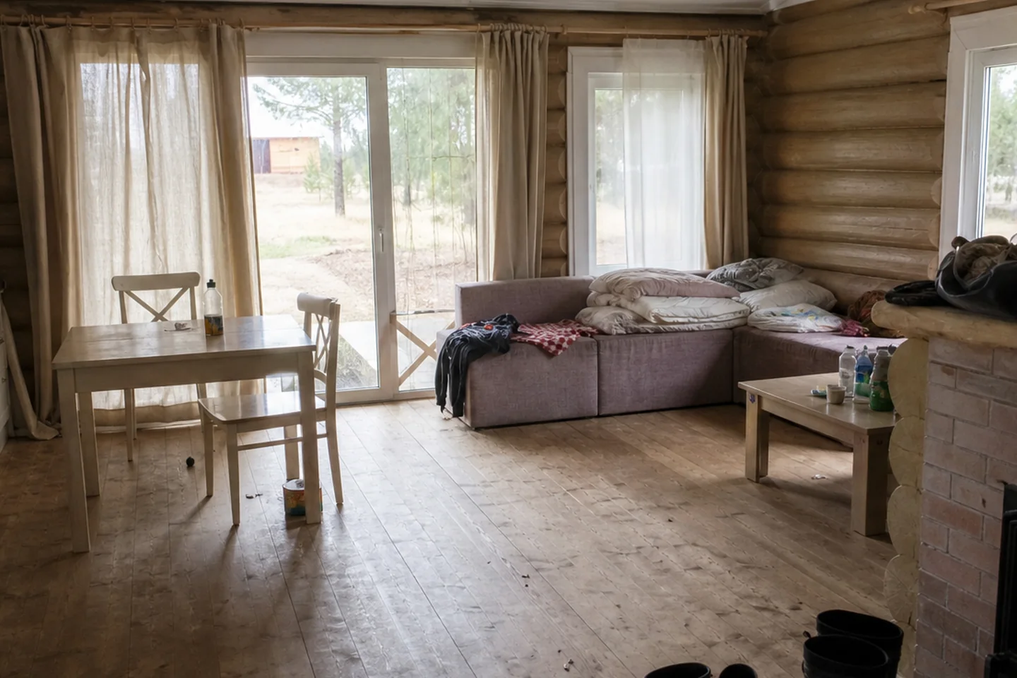 Уборка компактного дома выходного дня: зоны внимания